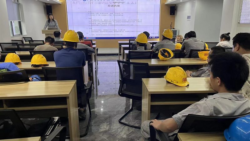 北京学历提升机构：如何规避误区，选择适合自己的学习路径