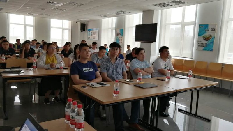 上海叉车证考试费用揭秘：费用构成与选择指南
